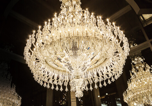 ガーデンプレイスバカラのシャンデリア