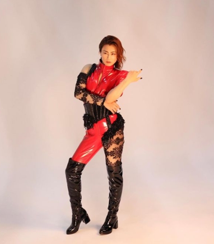 氷川きよしボンテージハイレグスペシャル紅白バージョン強目の女風